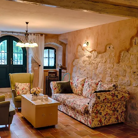 Villa Stone With Pool, Large Yard, Sea View, Complete Privacy - By Traveler Tourist Agency Krk - Id 2216 Strilčići