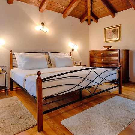 Villa Stone With Pool, Large Yard, Sea View, Complete Privacy - By Traveler Tourist Agency Krk - Id 2216 Strilčići
